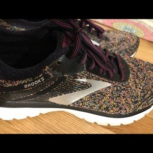 Women’s Brooks Adrenaline GTS 18 Sneaker